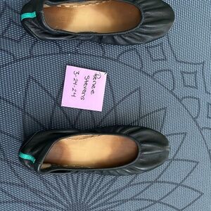 Well loved matte black tieks